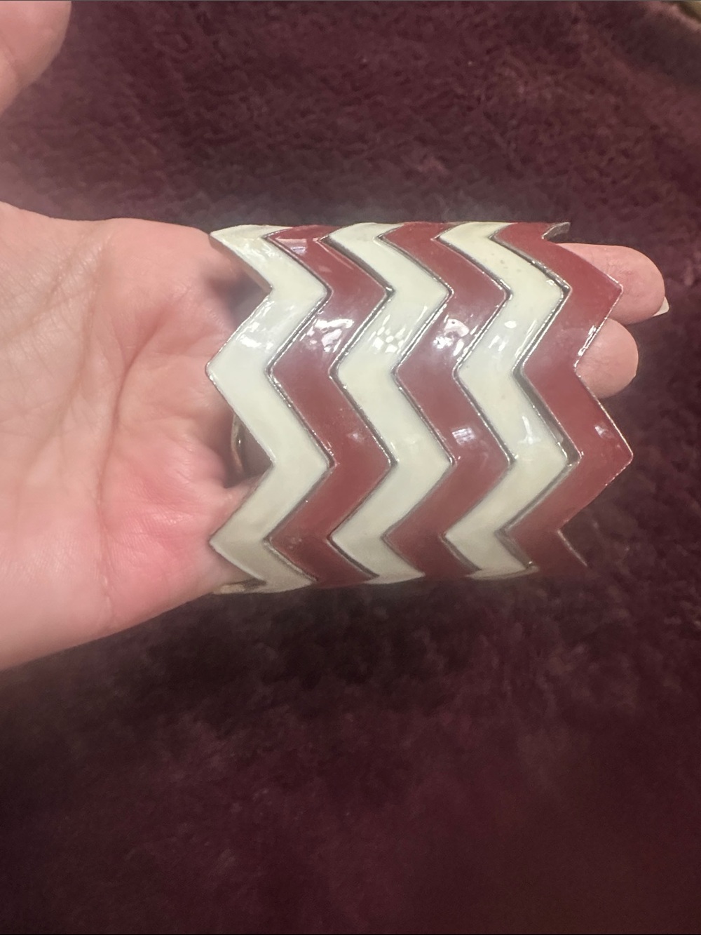 Chevron Pattern Ceramic Bracelet - Red and Cream set of 6